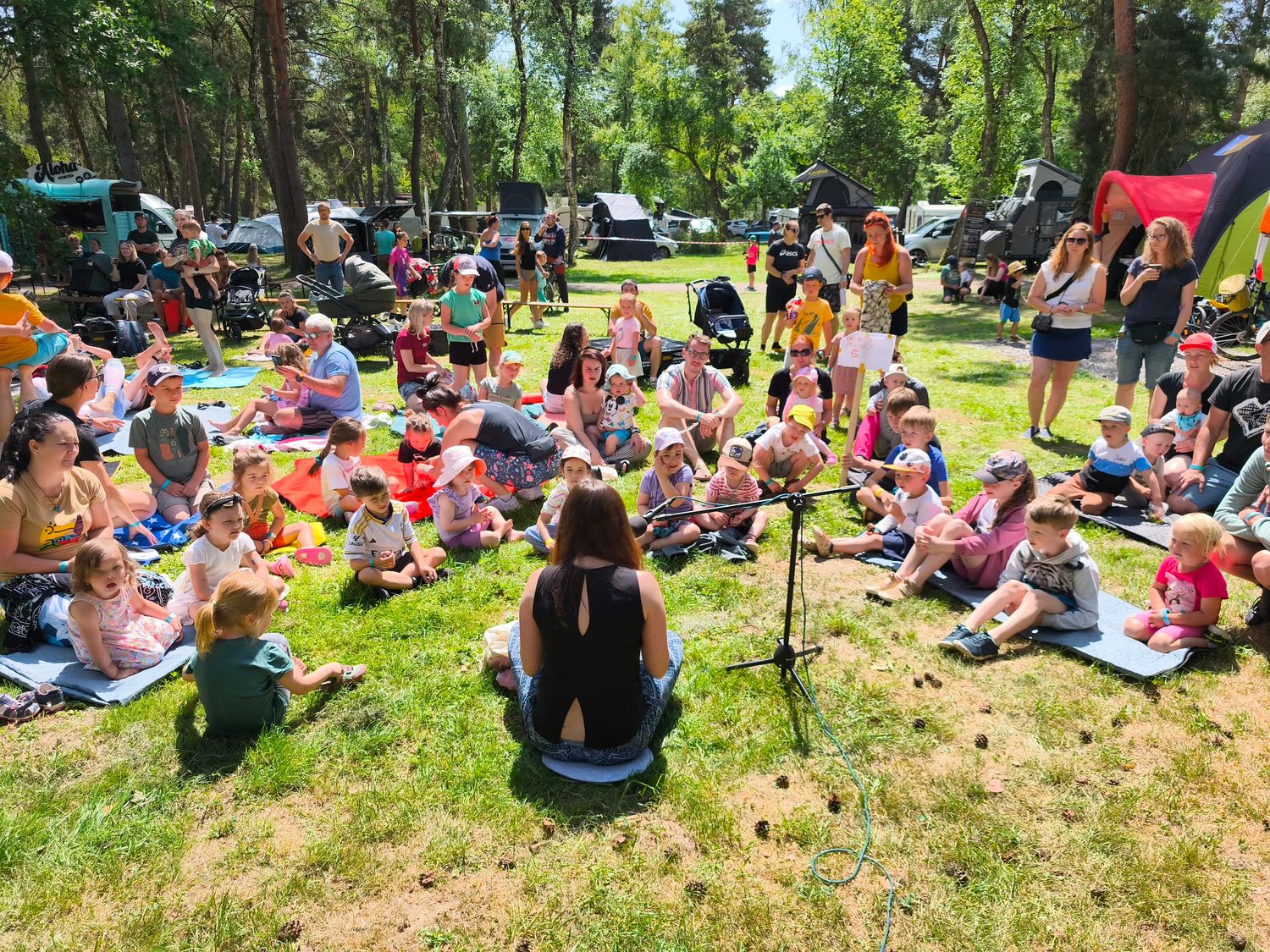 outdoormamas festival vstupenky dielnicky aktivity cvicenie joga prednasky prezentacie premietanie cestovanie