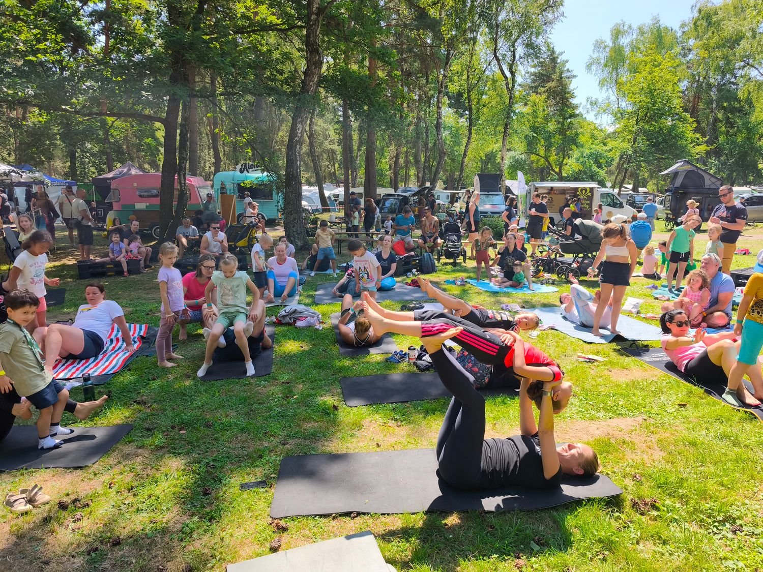outdoormamas festival vstupenky dielnicky aktivity cvicenie joga prednasky prezentacie premietanie cestovanie